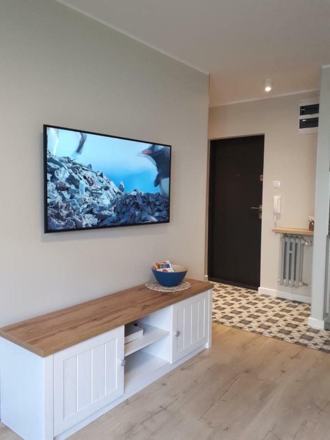 Apartament Downtown Apartment Гдиня Екстериор снимка