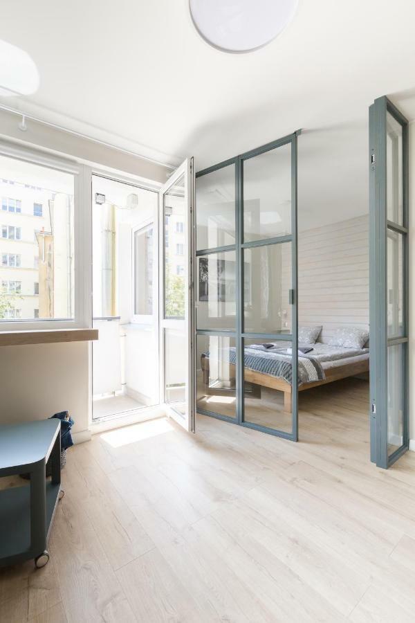 Apartament Downtown Apartment Гдиня Екстериор снимка