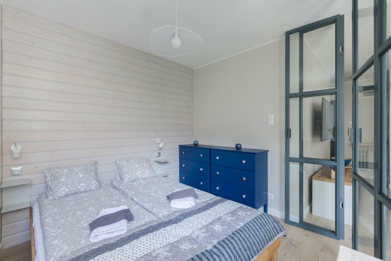 Apartament Downtown Apartment Гдиня Екстериор снимка